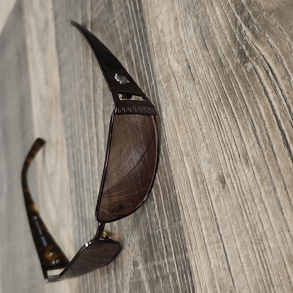 Versace Vintage Brown Tortoiseshell Mirror Rectangular Sunglasses‎ - Picture 2 of 15